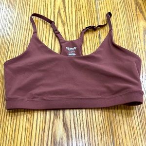 Old Navy Adjustable Sports Bra, size small, like new! Note: Rust color
